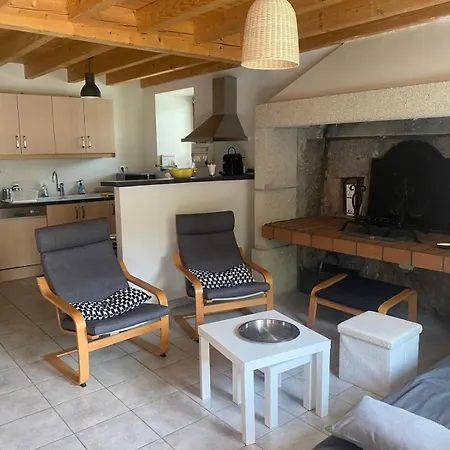 בית נופש Ancienne Ferme En Bord De Loire -classee Meuble De Tourisme 3 Etoiles Vorey